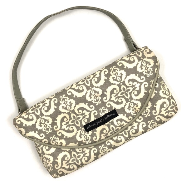 Petunia Pickle Bottom | Bags | Petunia 